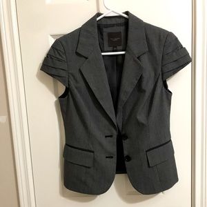 Short sleeve blazer